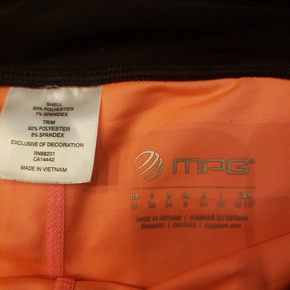 Like new, black and coral work out shorts. Biker shorts under jogging shorts. - Picture 6 of 6